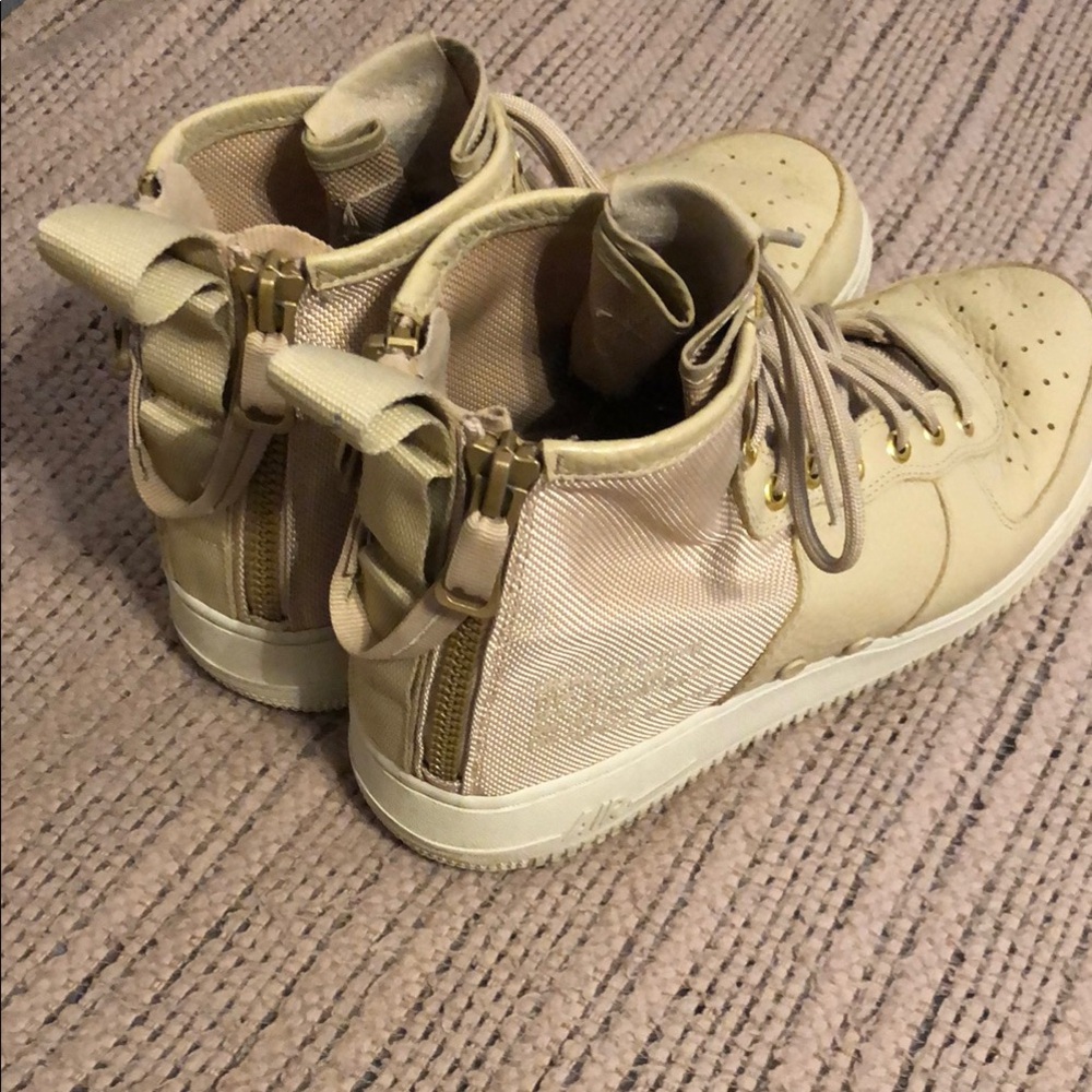 *SOLD*Rare* Nike AF1 SF Beige High-Top rear zip hi top Athletic Shoes size 10